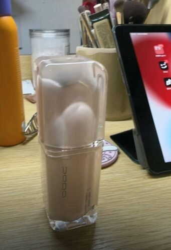 UODO "Light-Chasing" Series Crystal Translucent Liquid Foundation photo review